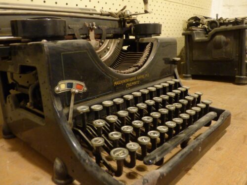 machine, printing, keys, font, typewriter, paper, letters, write, document, letter, to write, writing, retro, text, keyboard, printout, writer, monument, antique, german, old, office