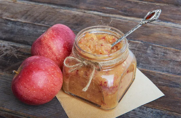 Apple Sauce with Ginger Ghee