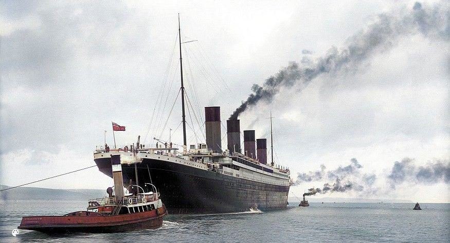 1912 m. balandžio 2 d. laivas „RMS Titanic“ išplaukia iš Belfasto į jūrinius bandymus