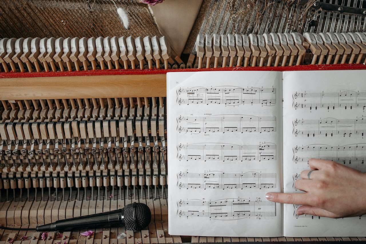 Gydomosios muzikos savybės: ko, kaip ir kada klausytis