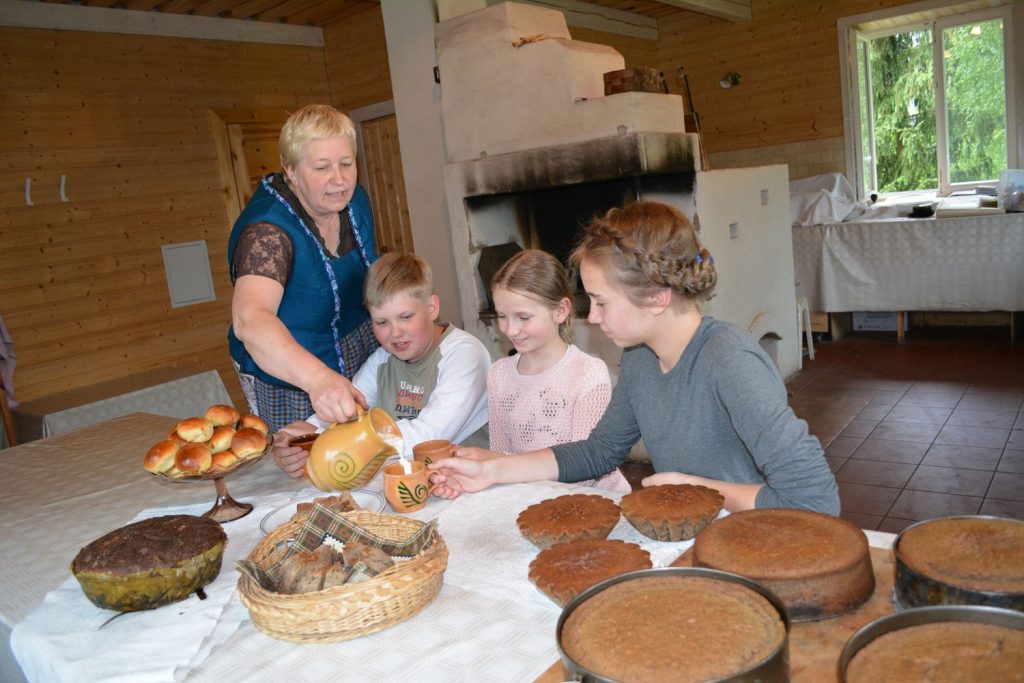 Lietuvos dviračių takai Rūtos Sakalienės sodyba