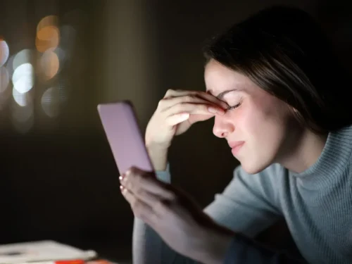 Mobiliųjų telefonų žala sveikatai – itin nemaloni tema
