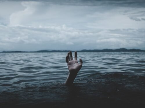 Palaukit; juk savižudybė neteisėta! Argi tai nesustabdo?