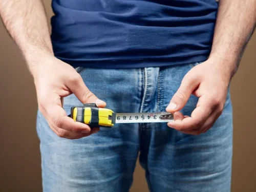 Sekso pamokos merginai. Geriausios sekso pozos, kai jūsų partneris turi mažą varpą (14 dalis)